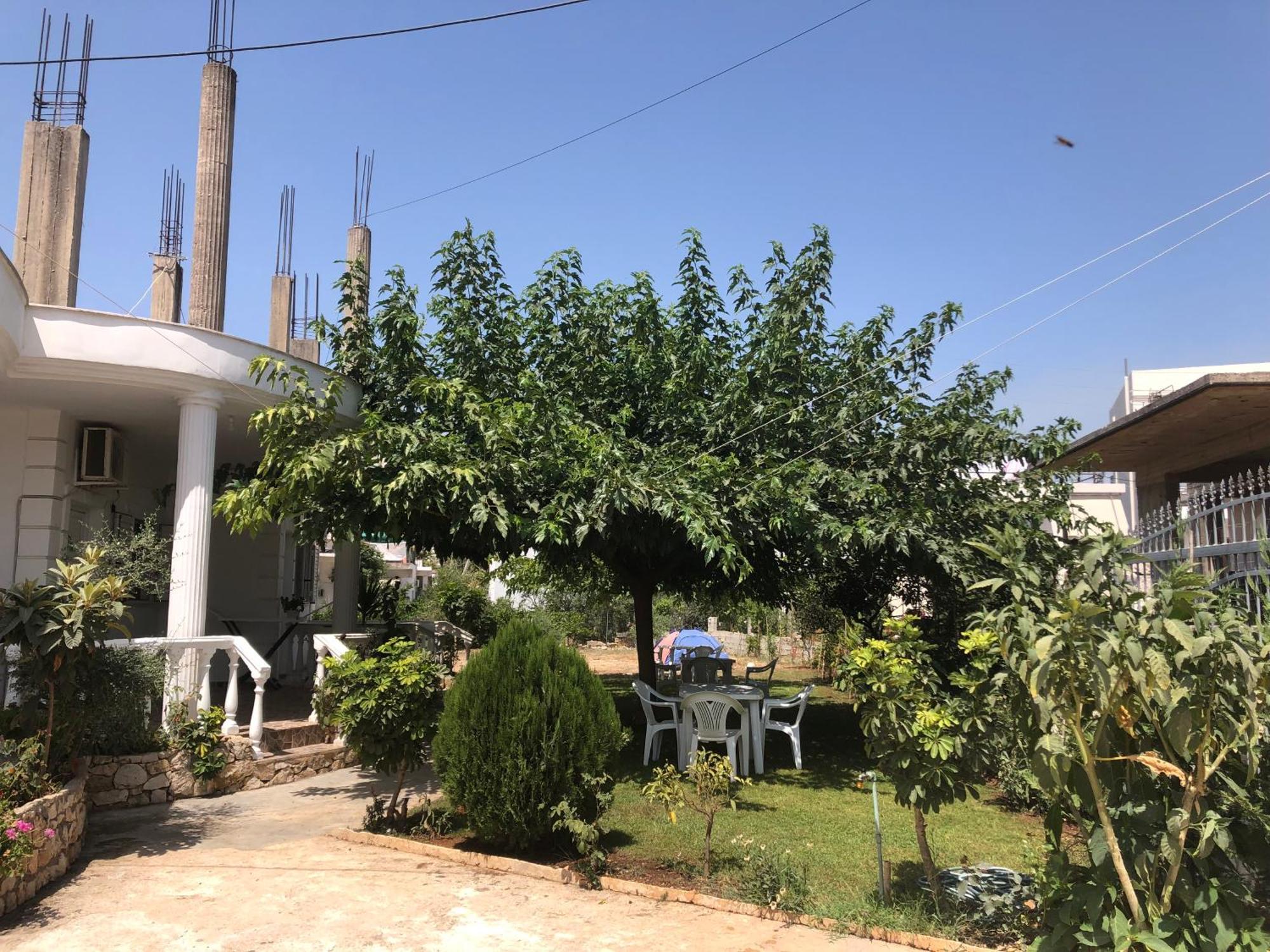 דירות קסאמיל Vila Anxhela מראה חיצוני תמונה